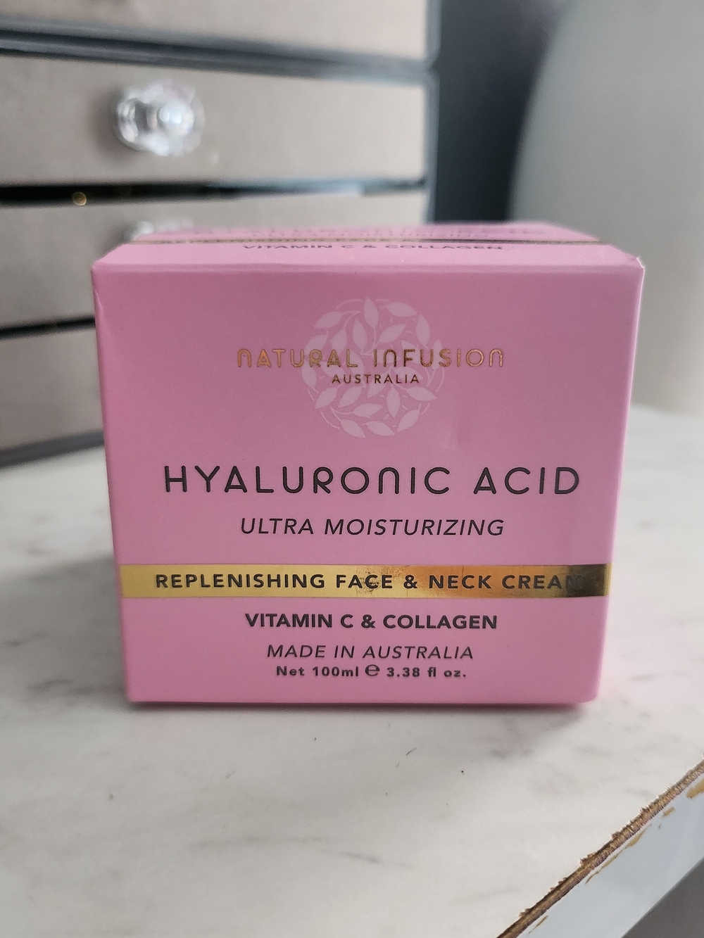 Natural Infusion Hyaluronic Acid Ultra Moisturizing Face & Neck Cream - Pink